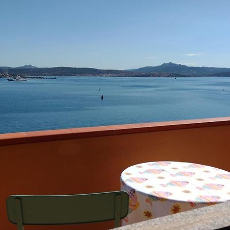 Appartamentino Panoramico...Con Finestra Sul Mare! La Maddalena  Bagian luar foto