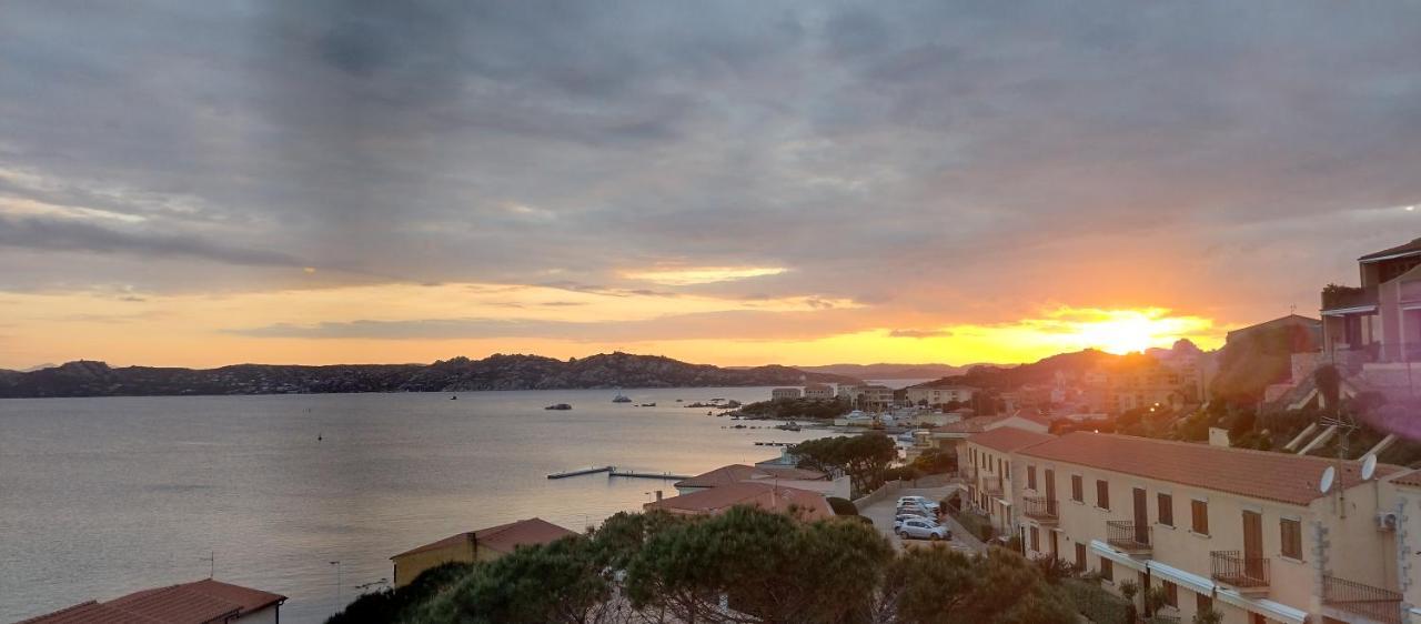 Appartamentino Panoramico...Con Finestra Sul Mare! La Maddalena  Bagian luar foto